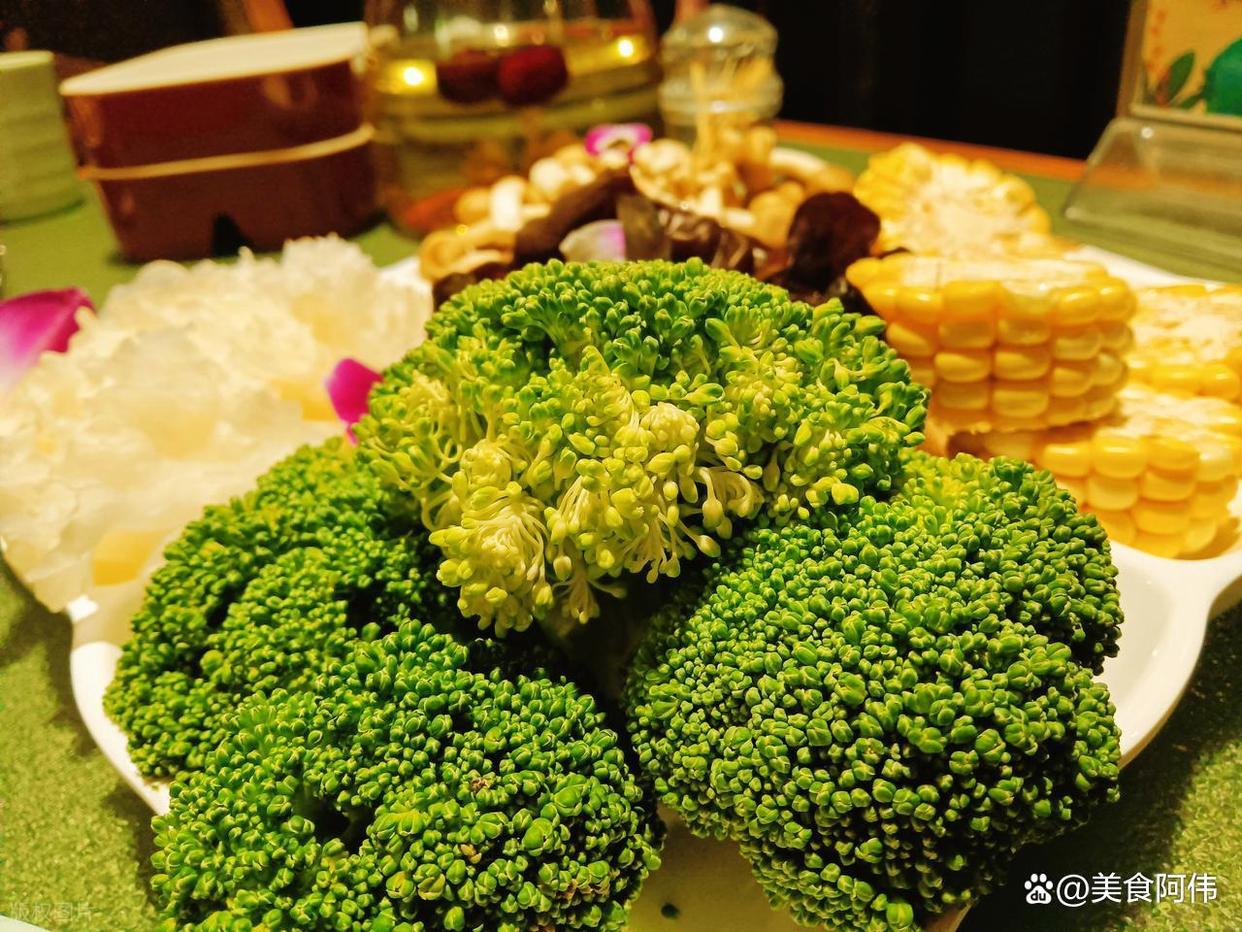 西兰花煮多久才熟(西兰花煮多久才熟透)