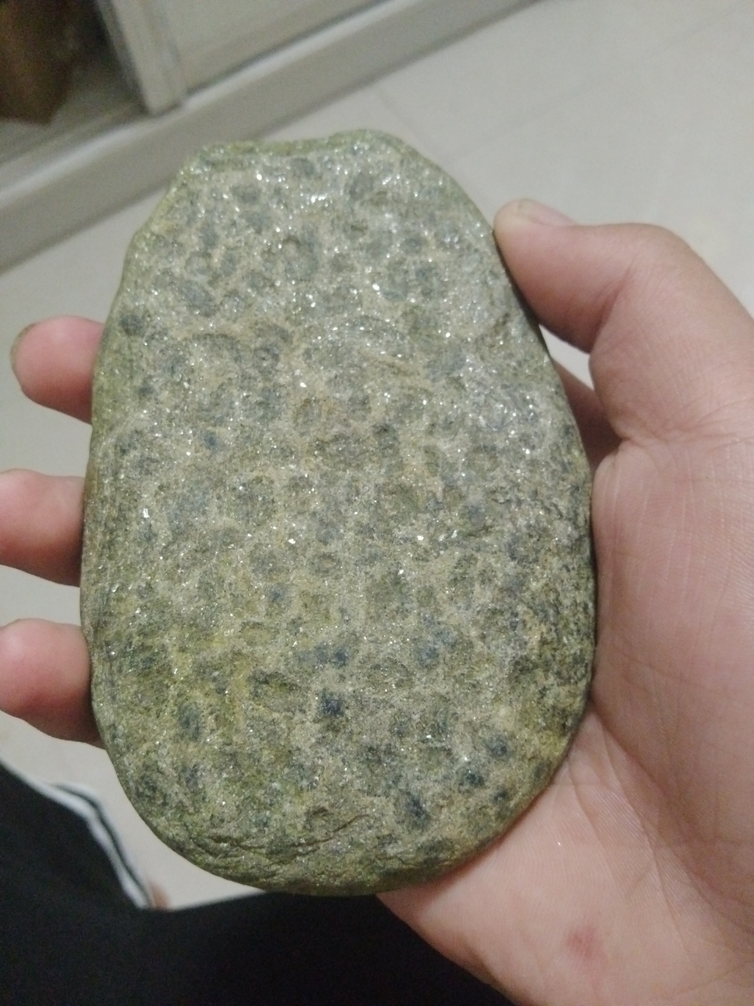 坑坑洼洼是什么意思(甲状腺坑坑洼洼是什么意思)